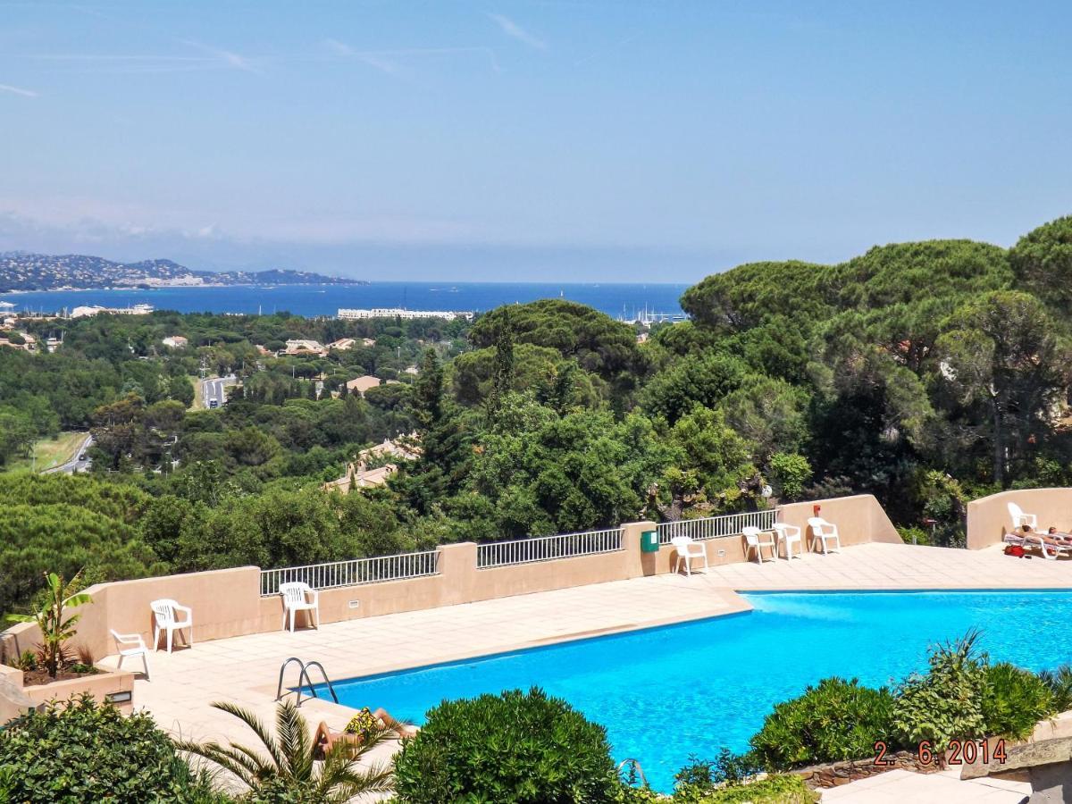 Maison d'une chambre avec vue sur la mer piscine partagee et jardin clos a Cogolin a 4 km de la plage Extérieur photo